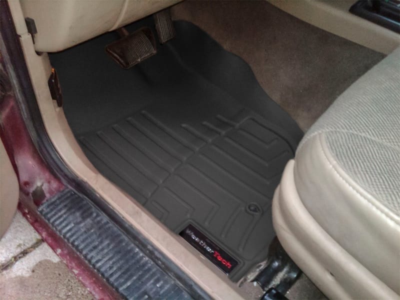 WT FloorLiner - Front - Blk thumbnail 2